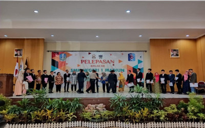 Pelepasan Siswa